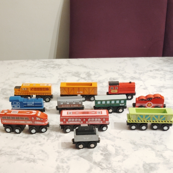 Colorful Toy Train Set - Picture 1 of 2